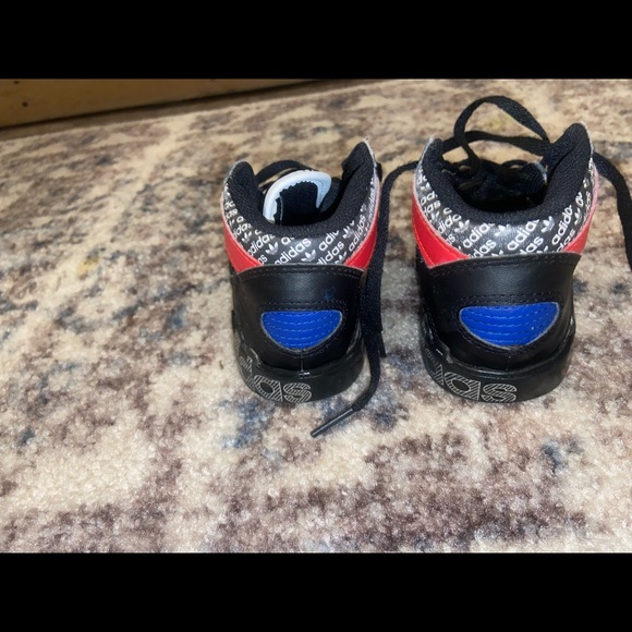 Kids Adidas hightop Sneakers size 10k - Picture 4 of 6